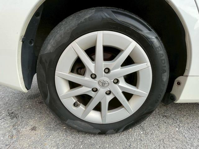 プリウスアルファ S ユーザー買取車 ナビ バックカメラ ETC 車検9年5月 プッシュスタート スマートキー フォグランプ(18枚目)