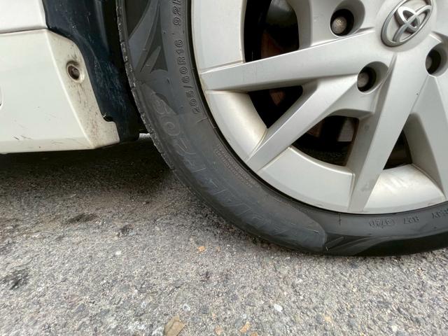 プリウスアルファ S ユーザー買取車 ナビ バックカメラ ETC 車検9年5月 プッシュスタート スマートキー フォグランプ(21枚目)