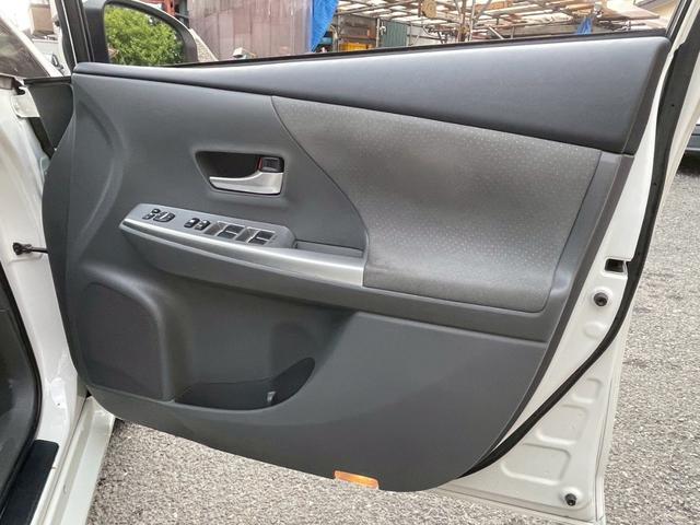プリウスアルファ S ユーザー買取車 ナビ バックカメラ ETC 車検9年5月 プッシュスタート スマートキー フォグランプ(45枚目)