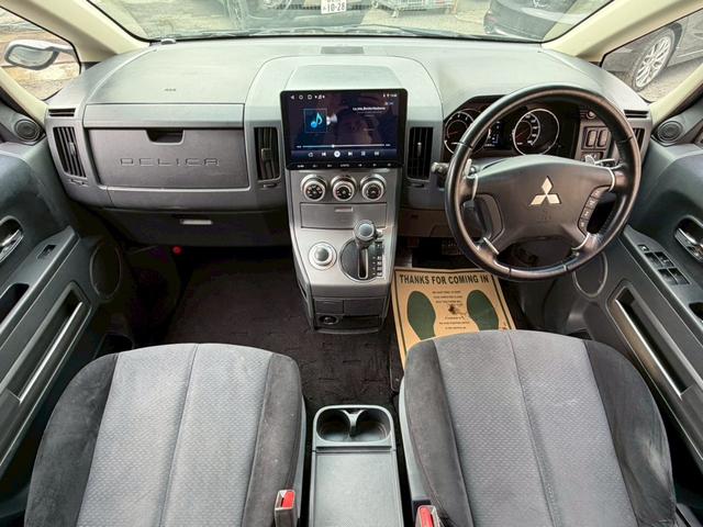 デリカＤ：５ Ｇ　パワーパッケージ　全塗装（スティンググレー／ブラック）１０インチディスプレイオーディオ　Ｂカメラ　バンパープロテクター　両側電動スライド　新品ロクサーニＡＷセット　オープンカントリー　インナーブラック加工（30枚目）