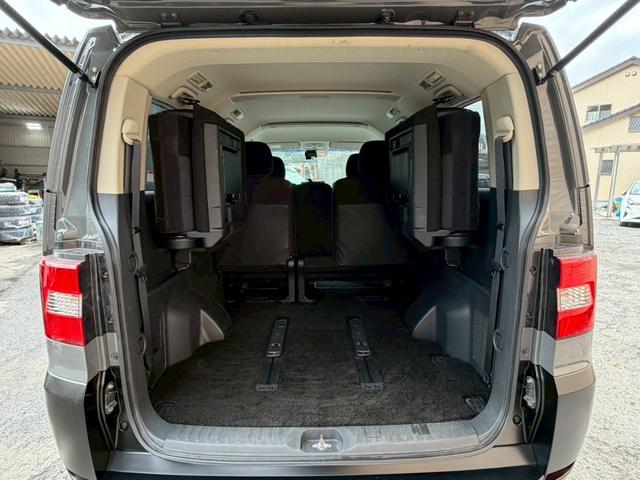 デリカＤ：５ Ｇ　パワーパッケージ　全塗装（スティンググレー／ブラック）１０インチディスプレイオーディオ　Ｂカメラ　バンパープロテクター　両側電動スライド　新品ロクサーニＡＷセット　オープンカントリー　インナーブラック加工（50枚目）