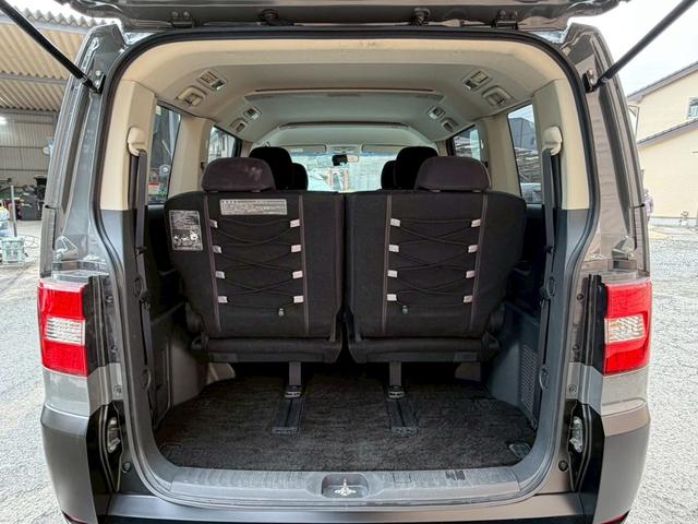 デリカＤ：５ Ｇ　パワーパッケージ　全塗装（スティンググレー／ブラック）１０インチディスプレイオーディオ　Ｂカメラ　バンパープロテクター　両側電動スライド　新品ロクサーニＡＷセット　オープンカントリー　インナーブラック加工（59枚目）