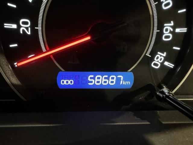 ノア Ｇ　フルセグ　メモリーナビ　ＤＶＤ再生　後席モニター　バックカメラ　衝突被害軽減システム　ＥＴＣ　両側電動スライド　ＬＥＤヘッドランプ　乗車定員７人　３列シート　アイドリングストップ（26枚目）