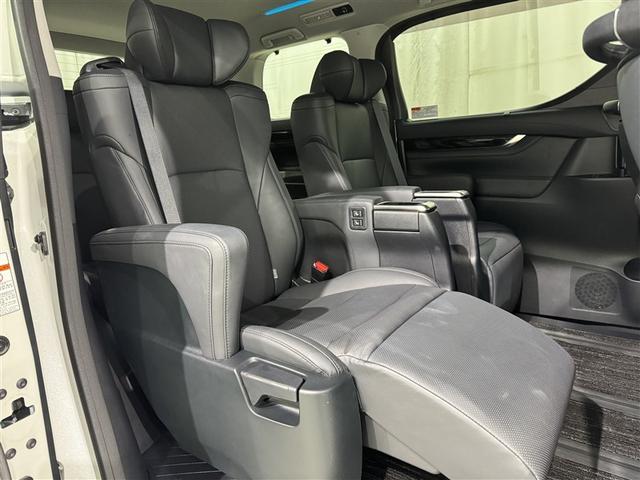 アルファード ２．５Ｓ　Ｃパッケージ　フルセグ　ＤＶＤ再生　ミュージックプレイヤー接続可　後席モニター　バックカメラ　衝突被害軽減システム　ＥＴＣ　両側電動スライド　ＬＥＤヘッドランプ　３列シート（31枚目）