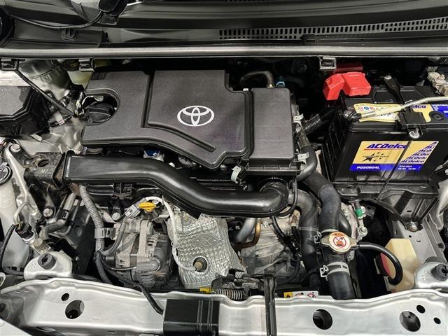 スチームがけでエンジンルームの汚れも綺麗にクリーニング！