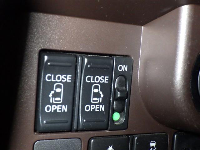 両側電動スライドドアで狭い所でも乗り降り楽々です！