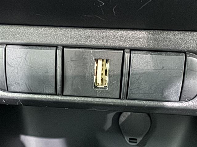 ヤリス Ｘ　ミュージックプレイヤー接続可　バックカメラ　衝突被害軽減システム　ＥＴＣ（15枚目）