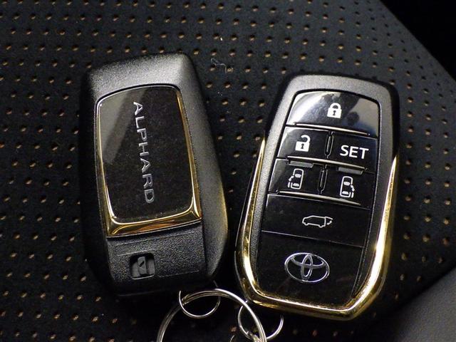 アルファード ２．５Ｓ　タイプゴールドＩＩ　フルセグ　メモリーナビ　ＤＶＤ再生　ミュージックプレイヤー接続可　後席モニター　バックカメラ　衝突被害軽減システム　ＥＴＣ　ドラレコ　両側電動スライド　ＬＥＤヘッドランプ　乗車定員７人　３列シート（27枚目）