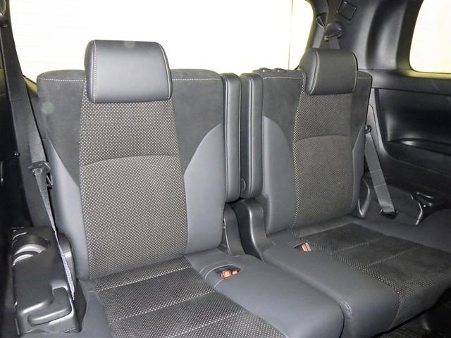 アルファード ２．５Ｓ　タイプゴールドＩＩ　フルセグ　メモリーナビ　ＤＶＤ再生　ミュージックプレイヤー接続可　後席モニター　バックカメラ　衝突被害軽減システム　ＥＴＣ　ドラレコ　両側電動スライド　ＬＥＤヘッドランプ　乗車定員７人　３列シート（30枚目）