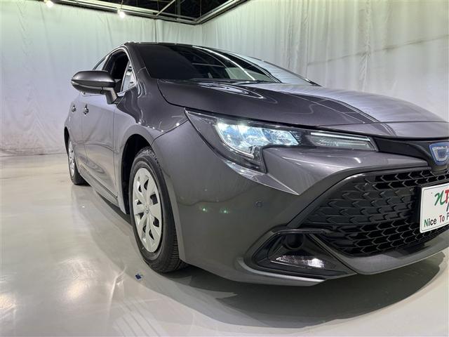 明るいライトが夜道を明るく照らしてくれます。　運転する上で、道路状況をいかに早く認識できるか重要なポイントです。　白色光が暗い道も明るく照らしてくれますよ。