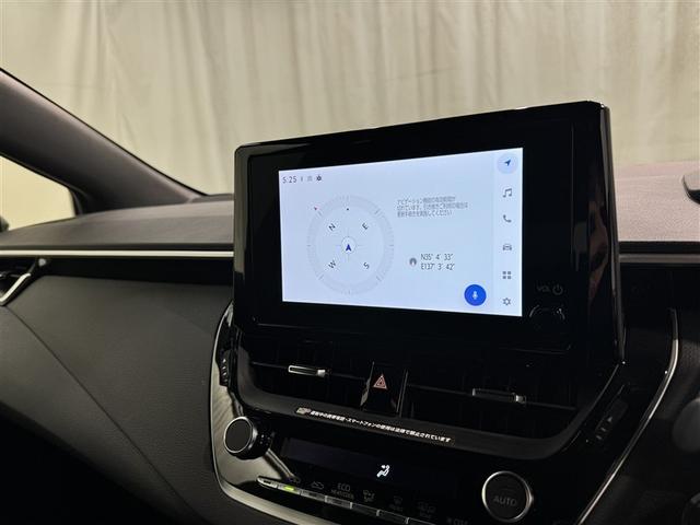【ディスプレイオーディオ】大きな画面「ディスプレイ」が付いているのでお持ちのスマホをつなぐことでスマホアプリを利用して地図を画面に映すことができます。