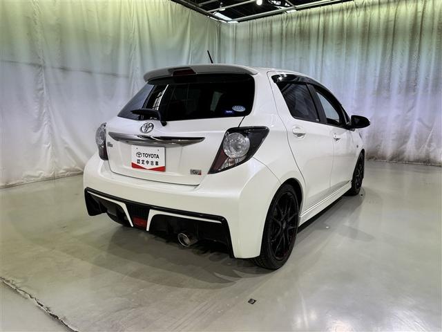 ヴィッツ ＲＳ　Ｇ’ｓ　スマートパッケージ　フルセグ　メモリーナビ　ＤＶＤ再生　ミュージックプレイヤー接続可　バックカメラ　衝突被害軽減システム　ＥＴＣ　ドラレコ　ＨＩＤヘッドライト（7枚目）