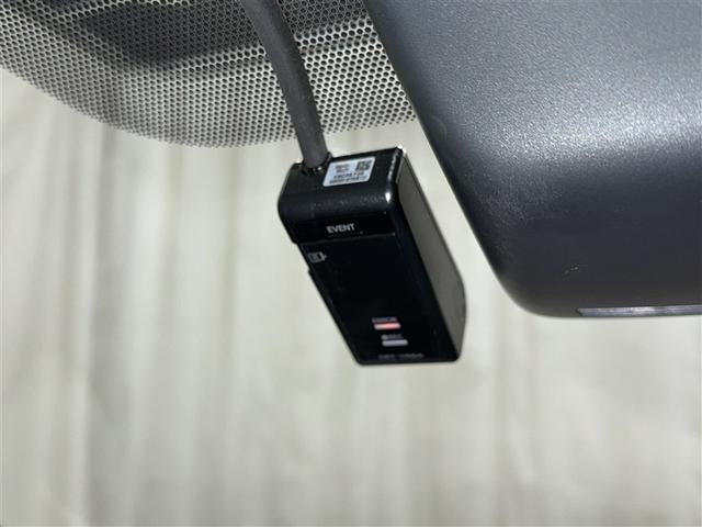 ヴィッツ ＲＳ　Ｇ’ｓ　スマートパッケージ　フルセグ　メモリーナビ　ＤＶＤ再生　ミュージックプレイヤー接続可　バックカメラ　衝突被害軽減システム　ＥＴＣ　ドラレコ　ＨＩＤヘッドライト（24枚目）