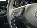 ステアリングスイッチ装備！運転しながら手元でオーディオの操作などができます。