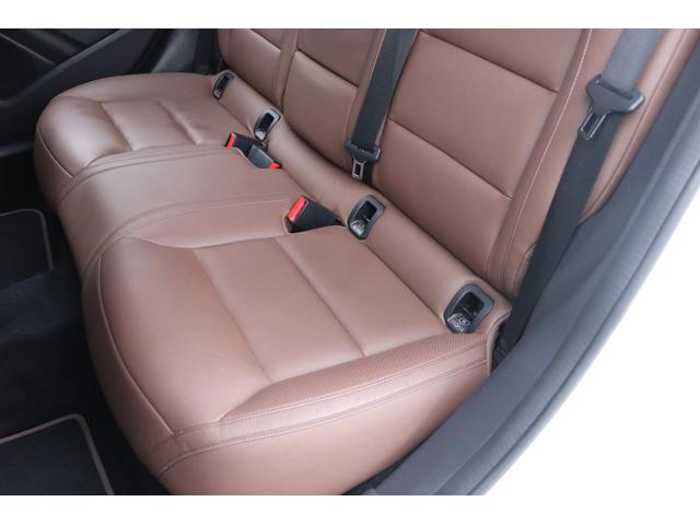 ＧＬＡクラス ＧＬＡ２５０　４マチック　レザーエクスクルーシブＰＫＧ／レーダーセーフティＰＫＧ／ブラウンレザーシート／シートヒーター／パワーシート／ハーマンカードン／パワーバックドア／キーレス／純正ナビ（21枚目）