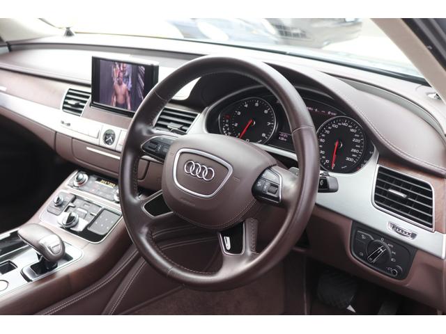 A8 L 4.2FSIクワトロ BANG&OLUFSEN/リアエンター/全席シートヒーター/ベンチレーター/パワーシート/ブラウンレザー/マッサージシート/アルカンターラルーフ/サンルーフ/LEDヘッドライト/純正ナビ(12枚目)