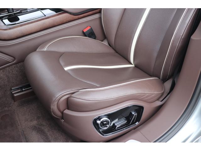 A8 L 4.2FSIクワトロ BANG&OLUFSEN/リアエンター/全席シートヒーター/ベンチレーター/パワーシート/ブラウンレザー/マッサージシート/アルカンターラルーフ/サンルーフ/LEDヘッドライト/純正ナビ(19枚目)