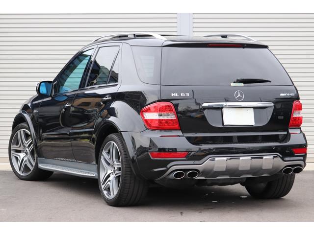 Mクラス ML63 AMG スマートキー/プッシュスタート/ナッパレザーシート/ガラス電動サンルーフ/純正21inAW/パワーシート/シートヒーター/電動リアゲート/純正ナビ/(3枚目)