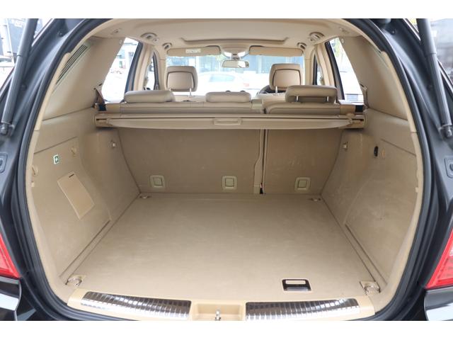 Mクラス ML63 AMG スマートキー/プッシュスタート/ナッパレザーシート/ガラス電動サンルーフ/純正21inAW/パワーシート/シートヒーター/電動リアゲート/純正ナビ/(28枚目)