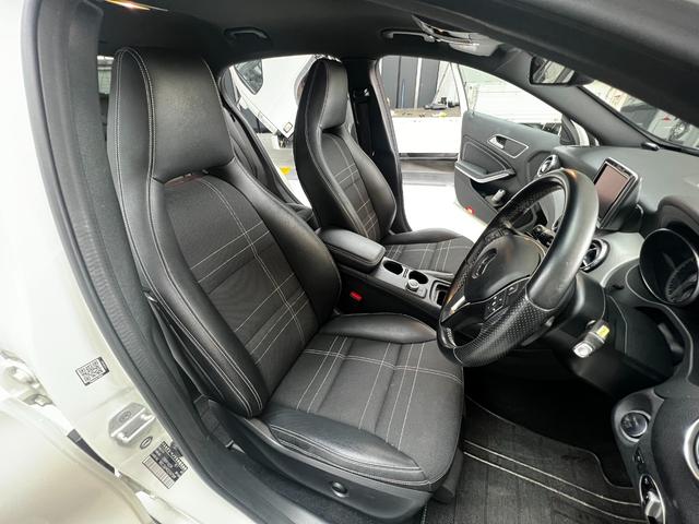 ＧＬＡクラス ＧＬＡ１８０　レーダーセーフティ　衝突軽減ブレーキＡＣＣレーンキープ　ブラインドスポットモニターＣｏｍｍａｎｄシステムＨＤＤナビフルセグＴＶ　Ｂｌｕｅｔｏｏｔｈバックカメラハーフレザーシート　シートヒーター（14枚目）