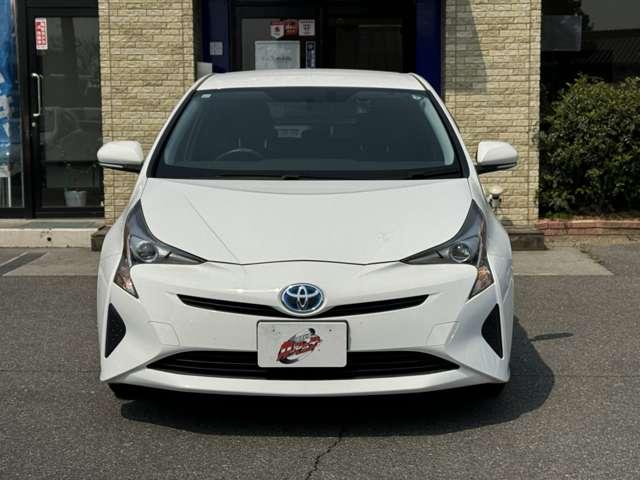 プリウス Ｓ　自社ローン　ナビ　ＴＶ　ドライブレコーダー　ＥＴＣ　キーレス　スマートキー　バックカメラ　ＣＤ　純正アルミホイール（2枚目）