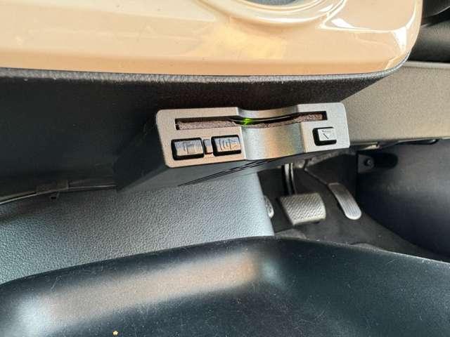 プリウス Ｓ　自社ローン　ナビ　ＴＶ　ドライブレコーダー　ＥＴＣ　キーレス　スマートキー　バックカメラ　ＣＤ　純正アルミホイール（20枚目）