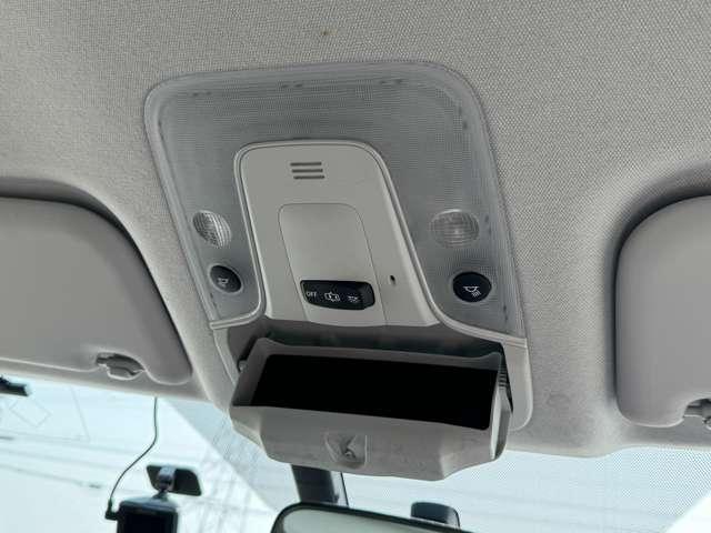 プリウス Ｓ　自社ローン　ナビ　ＴＶ　ドライブレコーダー　ＥＴＣ　キーレス　スマートキー　バックカメラ　ＣＤ　純正アルミホイール（28枚目）