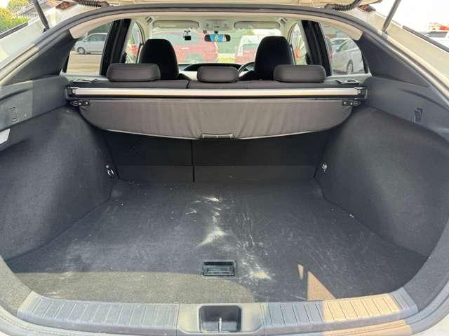 プリウス Ｓ　自社ローン　ナビ　ＴＶ　ドライブレコーダー　ＥＴＣ　キーレス　スマートキー　バックカメラ　ＣＤ　純正アルミホイール（33枚目）