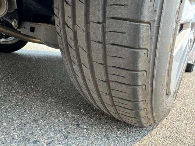 プリウス Ｓ　自社ローン　ナビ　ＴＶ　ドライブレコーダー　ＥＴＣ　キーレス　スマートキー　バックカメラ　ＣＤ　純正アルミホイール（47枚目）