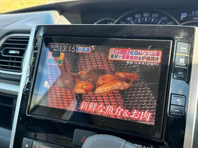 タント カスタムＸ　トップエディションリミテッドＳＡＩＩＩ　衝突軽減ブレーキ　フロントカメラ　サイドカメラ　障害物センサー　バックカメラ　シートヒーター　フルセグＴＶ　メモリーナビ　ＥＴＣ　Ｂｌｕｅｔｏｏｔｈ接続　ドラレコ　両側電動スライドドア　盗難防止装置（21枚目）