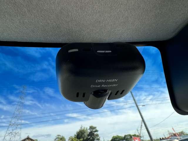 タント カスタムＸ　トップエディションリミテッドＳＡＩＩＩ　衝突軽減ブレーキ　フロントカメラ　サイドカメラ　障害物センサー　バックカメラ　シートヒーター　フルセグＴＶ　メモリーナビ　ＥＴＣ　Ｂｌｕｅｔｏｏｔｈ接続　ドラレコ　両側電動スライドドア　盗難防止装置（26枚目）