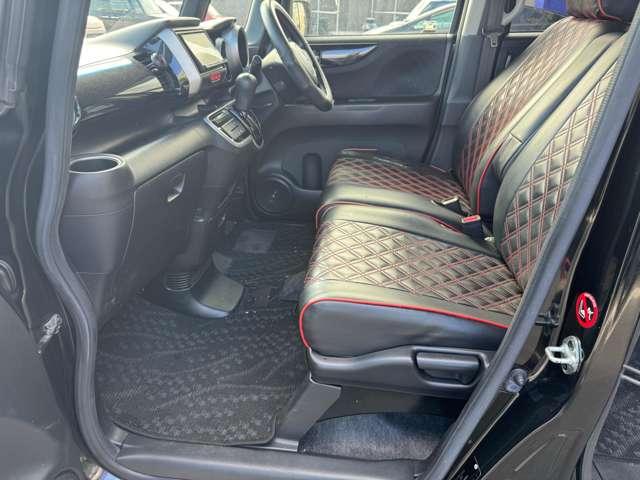 Ｎ－ＢＯＸカスタム Ｇ・Ｌパッケージ　メモリーナビ　バックカメラ　ＥＴＣ　横滑り防止装置　フルセグＴＶ　ドラレコ　片側電動スライドドア　キーレス　スマートキー　純正アルミホイール　盗難防止装置（10枚目）