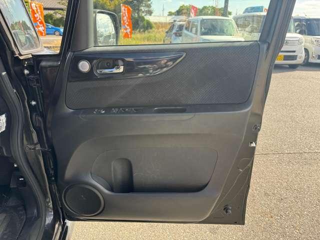 Ｎ－ＢＯＸカスタム Ｇ・Ｌパッケージ　メモリーナビ　バックカメラ　ＥＴＣ　横滑り防止装置　フルセグＴＶ　ドラレコ　片側電動スライドドア　キーレス　スマートキー　純正アルミホイール　盗難防止装置（11枚目）