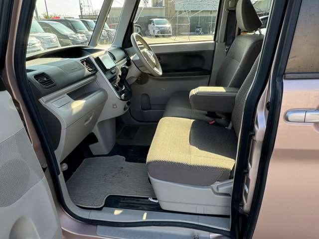 タント ＬリミテッドＳＡＩＩＩ　ナビ　Ｂｌｕｅｔｏｏｔｈ接続　障害物センサー　アクセル踏み間違い防止装置　レーンキープアシスト　衝突軽減ブレーキ　ＥＴＣ　ＴＶ　両側スライドドア　キーレス　社外アルミ（10枚目）