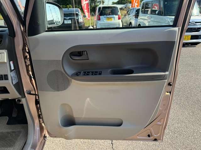 タント ＬリミテッドＳＡＩＩＩ　ナビ　Ｂｌｕｅｔｏｏｔｈ接続　障害物センサー　アクセル踏み間違い防止装置　レーンキープアシスト　衝突軽減ブレーキ　ＥＴＣ　ＴＶ　両側スライドドア　キーレス　社外アルミ（11枚目）