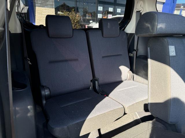 シエンタ ハイブリッドＧ　両側電動スライドドア　ナビ　Ｂｌｕｅｔｏｏｔｈ接続　ＴＶ　ＥＴＣ　ドライブレコーダー　バックカメラ　キーレス　スマートキー　盗難防止装置（13枚目）