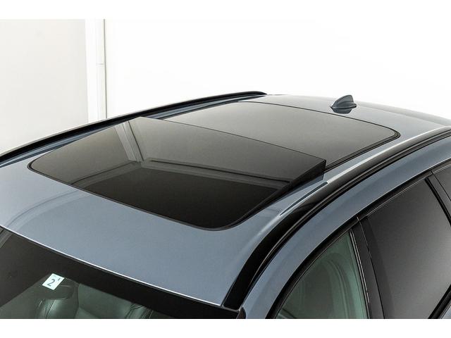 ＸＣ６０ リチャージアルティメトＴ６ＡＷＤプラグインハイブリド　正規Ｄ車　アクティブエアサス装着車　純正２１インチＡＷ　パノラマガラスサンルーフ　リニアライムウッドパネル＆メモリ機能ブラックレザーシート／ヒーター／クーラー　ハーマンカードンサウンド　３６０°カメラ（20枚目）