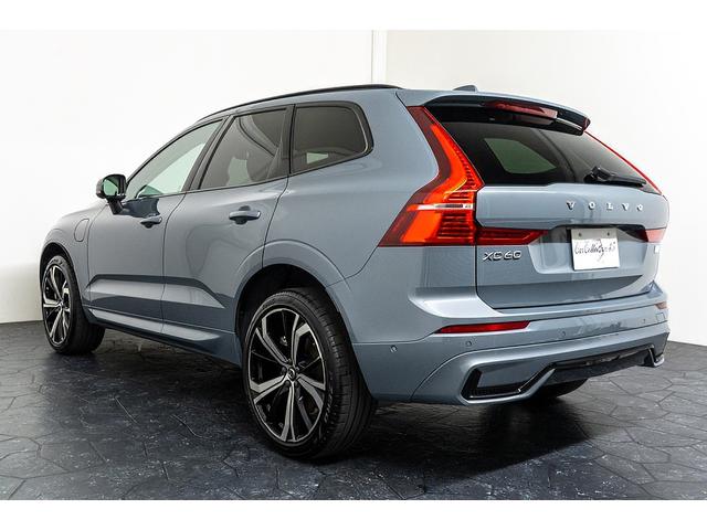 ＸＣ６０ リチャージアルティメトＴ６ＡＷＤプラグインハイブリド　正規Ｄ車　アクティブエアサス装着車　純正２１インチＡＷ　パノラマガラスサンルーフ　リニアライムウッドパネル＆メモリ機能ブラックレザーシート／ヒーター／クーラー　ハーマンカードンサウンド　３６０°カメラ（27枚目）