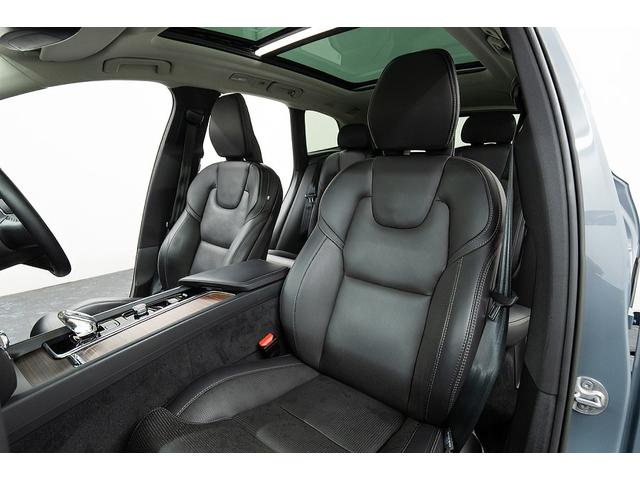 ＸＣ６０ リチャージアルティメトＴ６ＡＷＤプラグインハイブリド　正規Ｄ車　アクティブエアサス装着車　純正２１インチＡＷ　パノラマガラスサンルーフ　リニアライムウッドパネル＆メモリ機能ブラックレザーシート／ヒーター／クーラー　ハーマンカードンサウンド　３６０°カメラ（40枚目）