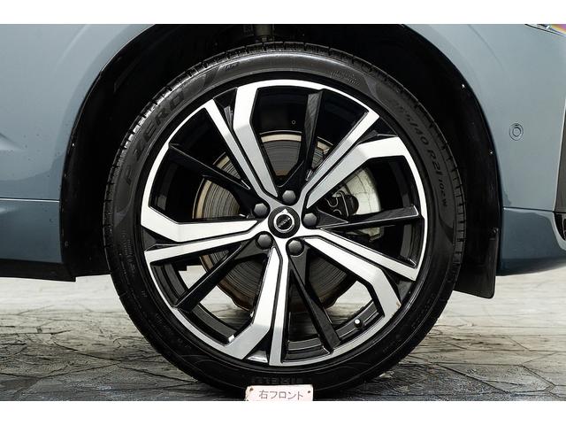 ＸＣ６０ リチャージアルティメトＴ６ＡＷＤプラグインハイブリド　正規Ｄ車　アクティブエアサス装着車　純正２１インチＡＷ　パノラマガラスサンルーフ　リニアライムウッドパネル＆メモリ機能ブラックレザーシート／ヒーター／クーラー　ハーマンカードンサウンド　３６０°カメラ（76枚目）