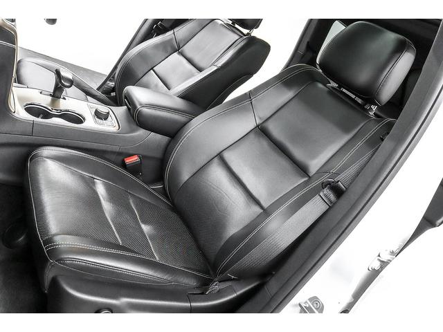 ジープ・グランドチェロキー リミテッド　正規ディーラー車　パノラマガラスルーフ　レグザーニ２２インチＡＷ　ＨＩＤヘッドライト　エアサス　ブラックレザーシート／ヒーター／クーラー　社外リアエンター　パワーテールゲート　Ｆ／Ｂカメラ　クルコン（42枚目）