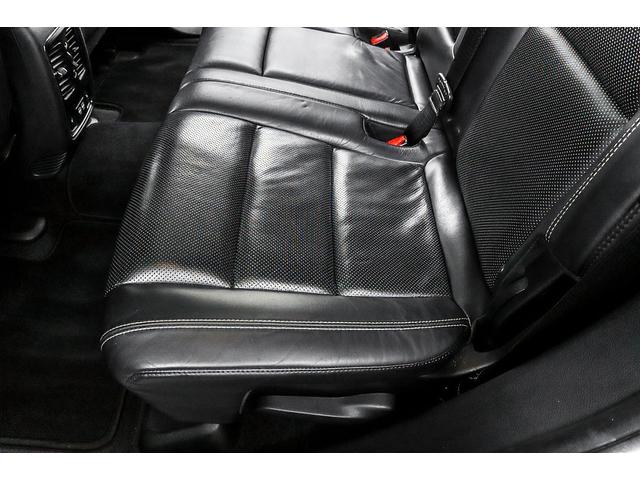 ジープ・グランドチェロキー リミテッド　正規ディーラー車　パノラマガラスルーフ　レグザーニ２２インチＡＷ　ＨＩＤヘッドライト　エアサス　ブラックレザーシート／ヒーター／クーラー　社外リアエンター　パワーテールゲート　Ｆ／Ｂカメラ　クルコン（51枚目）