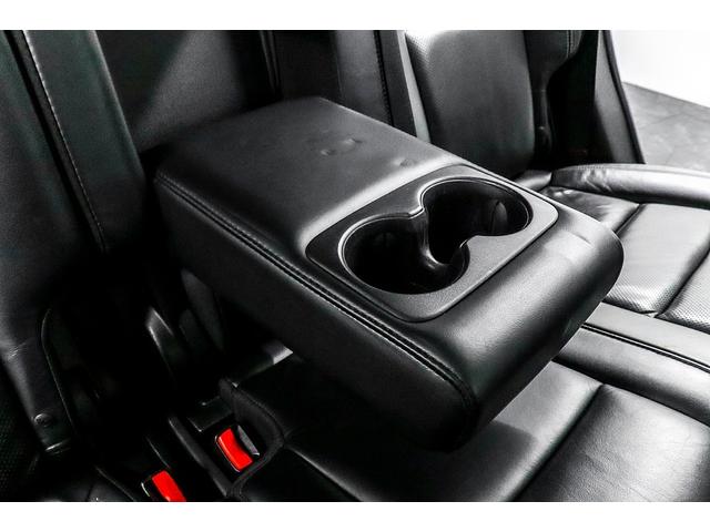 ジープ・グランドチェロキー リミテッド　正規ディーラー車　パノラマガラスルーフ　レグザーニ２２インチＡＷ　ＨＩＤヘッドライト　エアサス　ブラックレザーシート／ヒーター／クーラー　社外リアエンター　パワーテールゲート　Ｆ／Ｂカメラ　クルコン（53枚目）