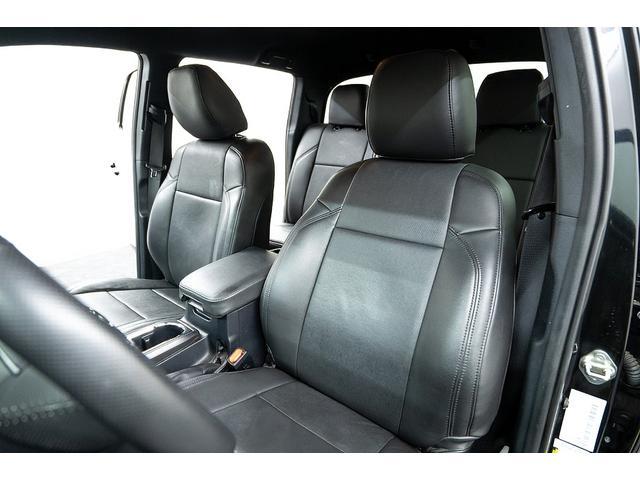 タコマ ダブルキャブ　ロング　ＴＲＤスポーツ　新車並行車　国内１オーナー　ロングベッド　同色サイドバンパー　ＢＡＫＦｌｉｐトノカバー／ベッドライナー／サイドステップ／ヒッチメンバー／１７ｉｎＡＷ　８ｉｎ純正ディスプレイオーディオ　Ｆ／Ｓ／Ｂカメラ（9枚目）