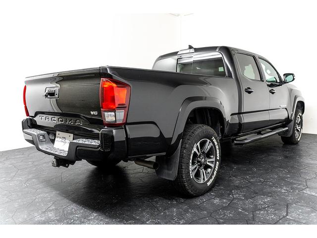 タコマ ダブルキャブ　ロング　ＴＲＤスポーツ　新車並行車　国内１オーナー　ロングベッド　同色サイドバンパー　ＢＡＫＦｌｉｐトノカバー／ベッドライナー／サイドステップ／ヒッチメンバー／１７ｉｎＡＷ　８ｉｎ純正ディスプレイオーディオ　Ｆ／Ｓ／Ｂカメラ（23枚目）