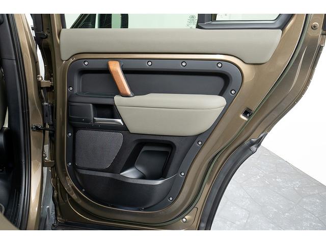 ディフェンダー 110S D300 正規D車 ワンオーナー 外装色:ゴンドワナストーン/純正マットプロテクション コールドクライメイトパッケージ LEDヘッドライト 純正20inAW 純正ナビ/全方位カメラ ACC レーンキープ(52枚目)