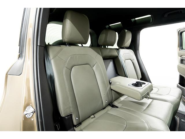 ディフェンダー 110S D300 正規D車 ワンオーナー 外装色:ゴンドワナストーン/純正マットプロテクション コールドクライメイトパッケージ LEDヘッドライト 純正20inAW 純正ナビ/全方位カメラ ACC レーンキープ(54枚目)