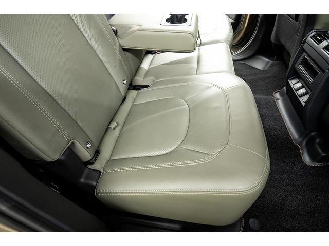 ディフェンダー 110S D300 正規D車 ワンオーナー 外装色:ゴンドワナストーン/純正マットプロテクション コールドクライメイトパッケージ LEDヘッドライト 純正20inAW 純正ナビ/全方位カメラ ACC レーンキープ(55枚目)