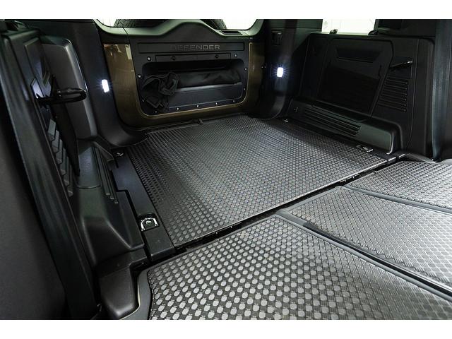 ディフェンダー 110S D300 正規D車 ワンオーナー 外装色:ゴンドワナストーン/純正マットプロテクション コールドクライメイトパッケージ LEDヘッドライト 純正20inAW 純正ナビ/全方位カメラ ACC レーンキープ(61枚目)