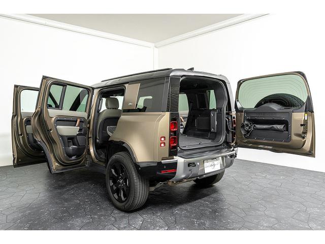 ディフェンダー 110S D300 正規D車 ワンオーナー 外装色:ゴンドワナストーン/純正マットプロテクション コールドクライメイトパッケージ LEDヘッドライト 純正20inAW 純正ナビ/全方位カメラ ACC レーンキープ(65枚目)